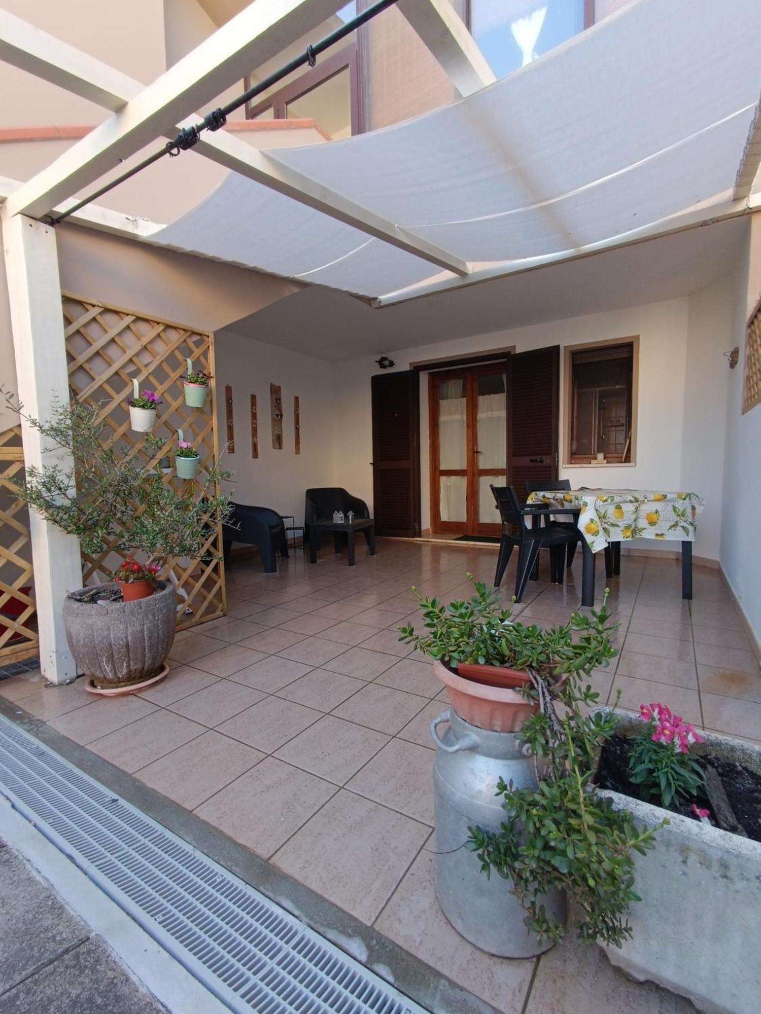 Da Francesca Villa Palmadula Exterior photo